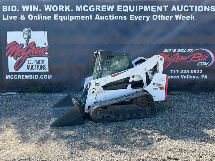 2019-bobcat-t740-image-1