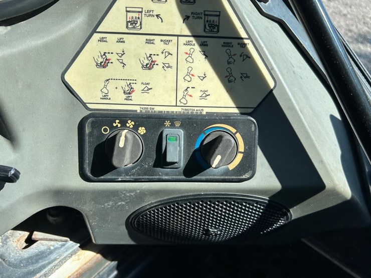 2019-bobcat-t550-image-26