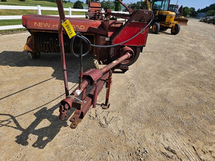 new-holland-273-image-9