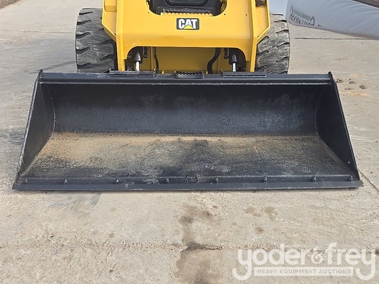 2018-caterpillar-262d-image-15