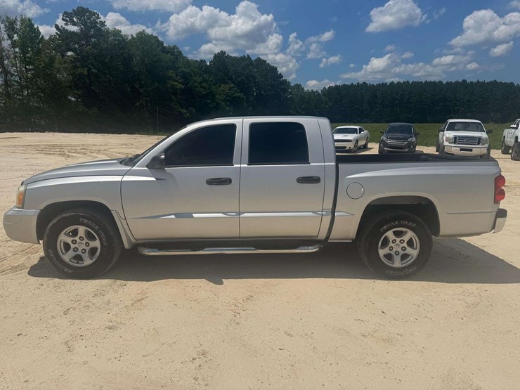 2006-dodge-dakota-slt-image-8