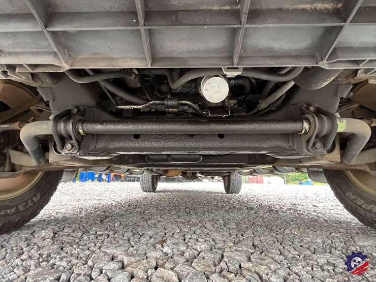 2004-nissan-titan-image-28