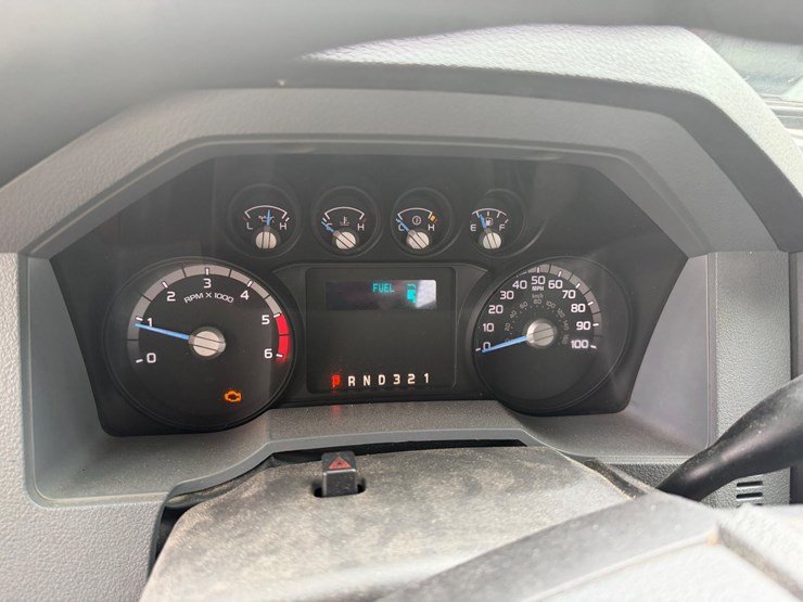 2015-ford-f550-image-14