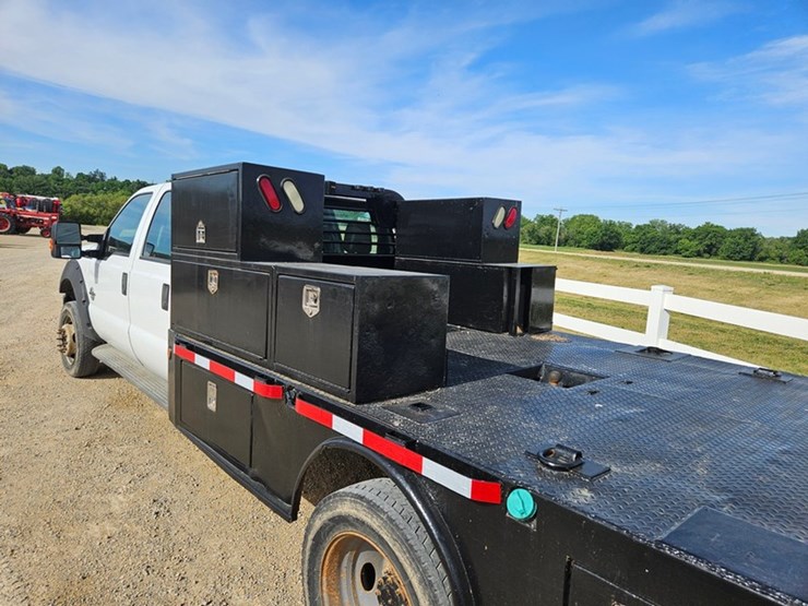 2012-ford-f550-image-17