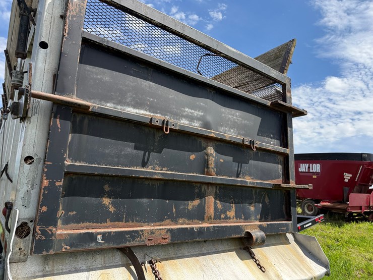 #468-•-1979-easton-pusher-28'-semi-pusher-trailer-(has-wi-title)-(stanley,-wi)-image-27