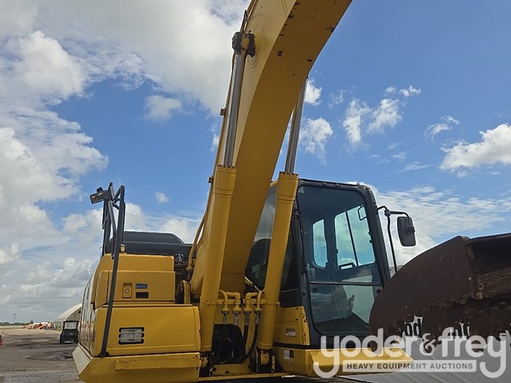 2017-komatsu-pc210-lc-11-image-28
