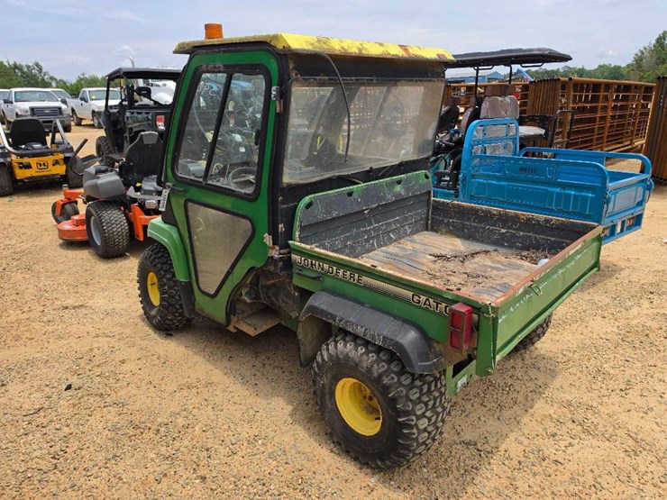 john-deere-gator-image-2