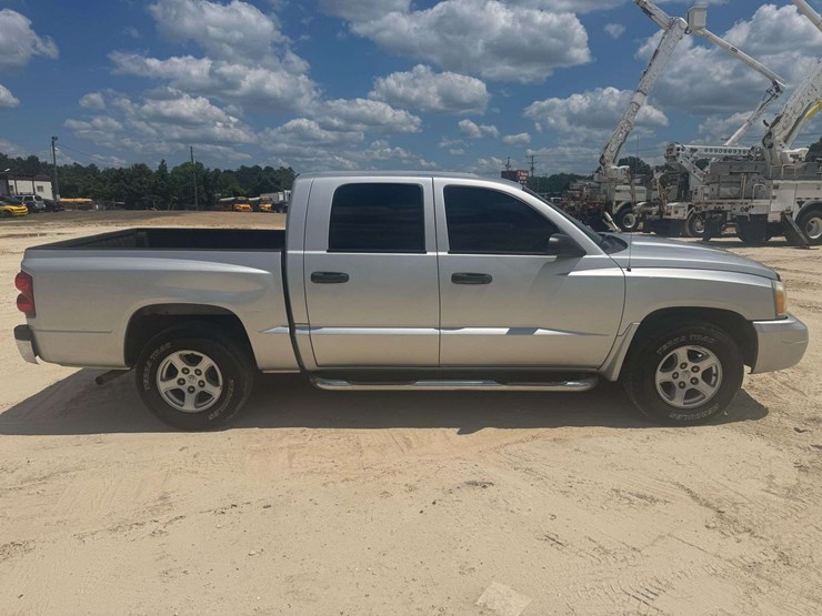 2006-dodge-dakota-slt-image-7