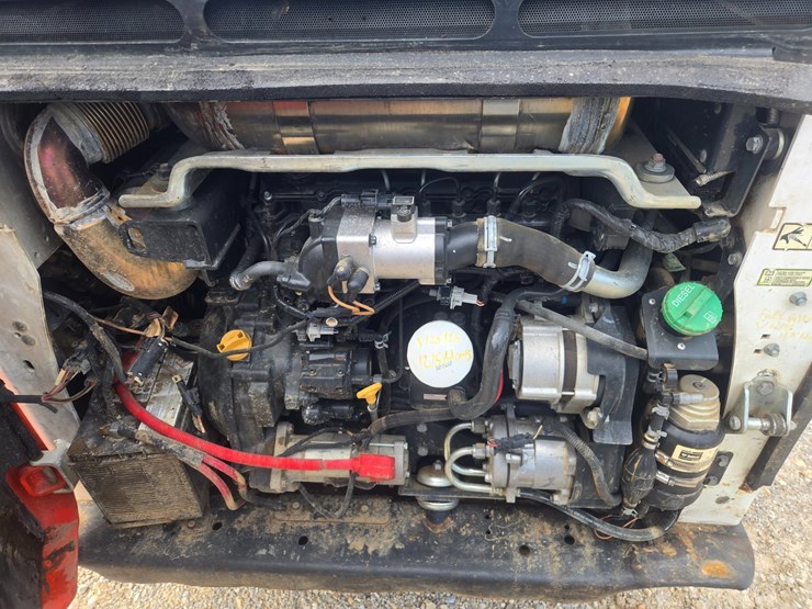 2020-bobcat-t770-image-17