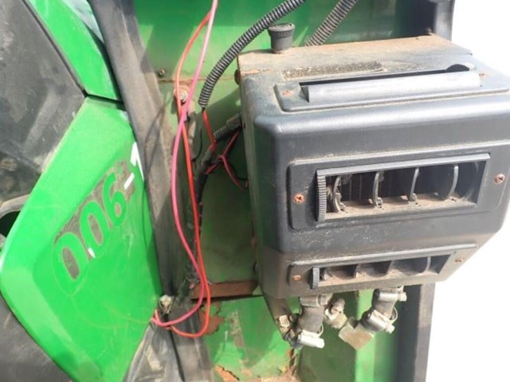 2011-john-deere-1023e-image-40