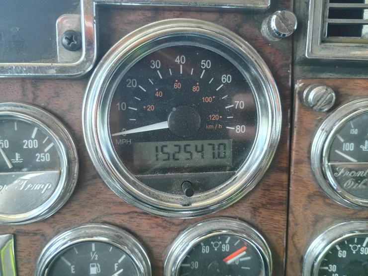 1998-peterbilt-379-image-69