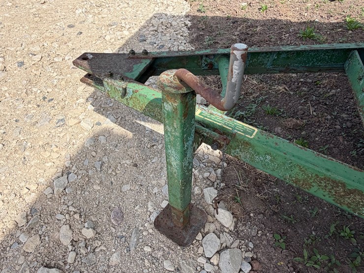 john-deere-301-image-9