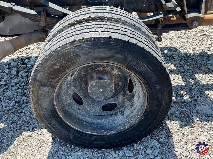 2016-ford-f550-image-7