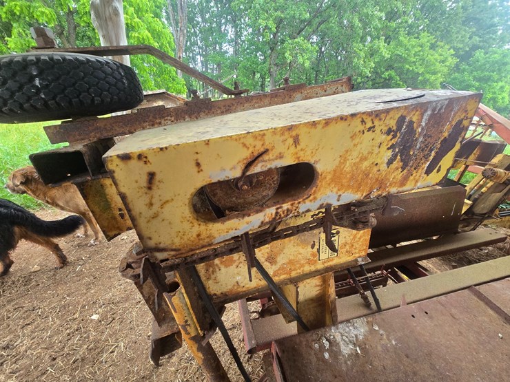 new-holland-1002-image-20