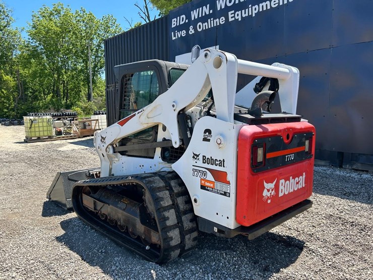 2021-bobcat-t770-image-2