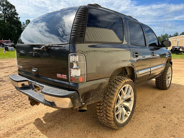 2005-gmc-yukon-slt-image-3