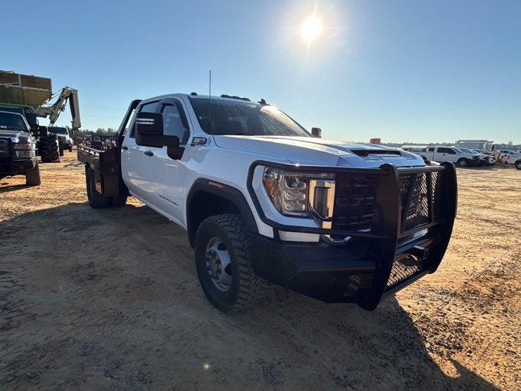 2021-gmc-3500-image-1