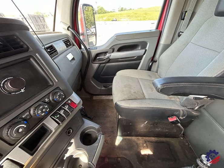 2020-kenworth-t880-image-82