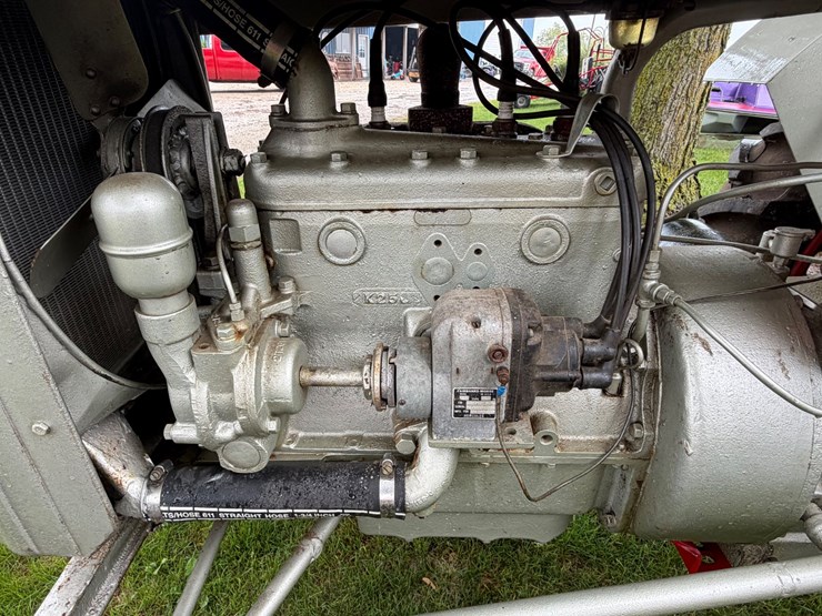 #5429-•-1937-silver-king-r44-image-8