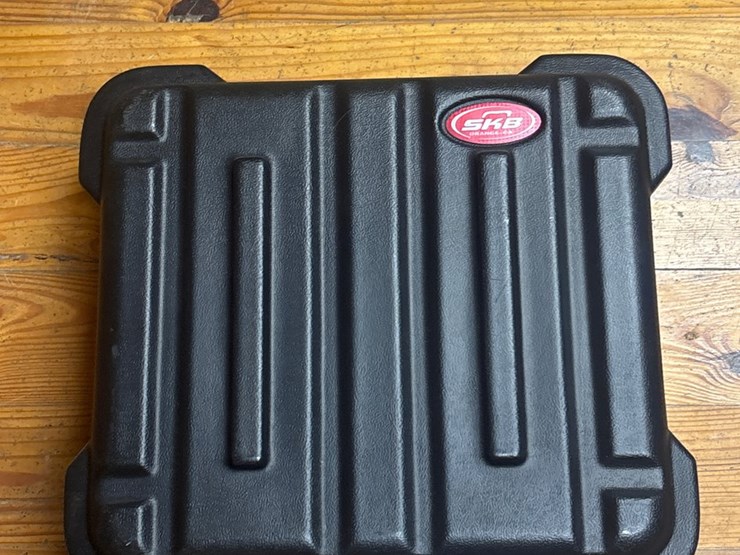 #71-•-skb-large-pistol-case-image-1