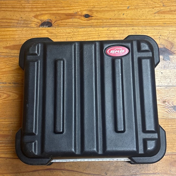 #71 • SKB large pistol case