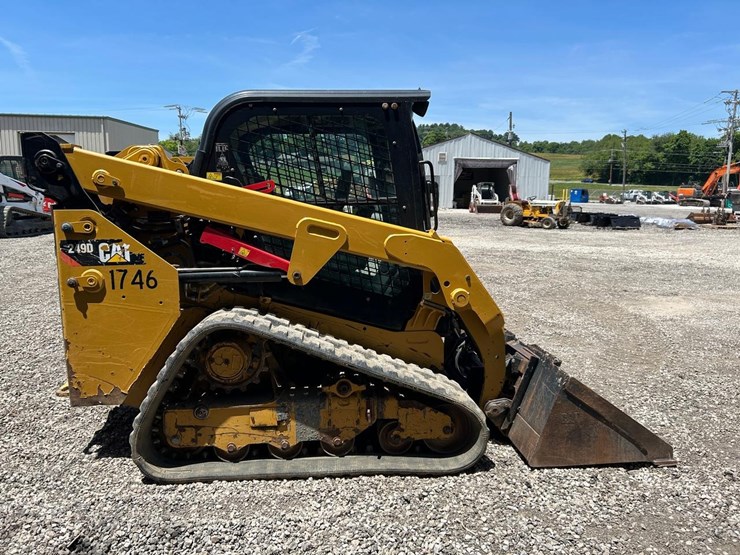 2017-caterpillar-249d-image-5
