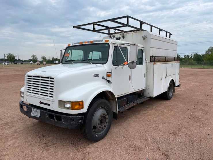 2000-international-4700-image-1