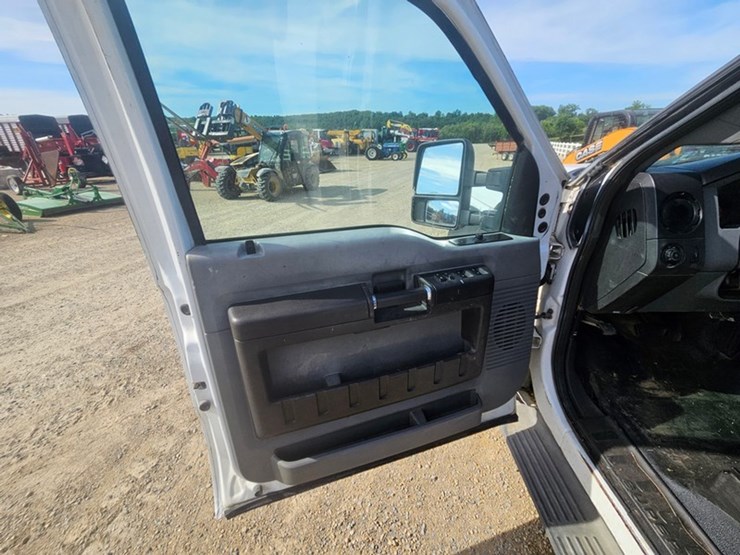 2012-ford-f550-image-20