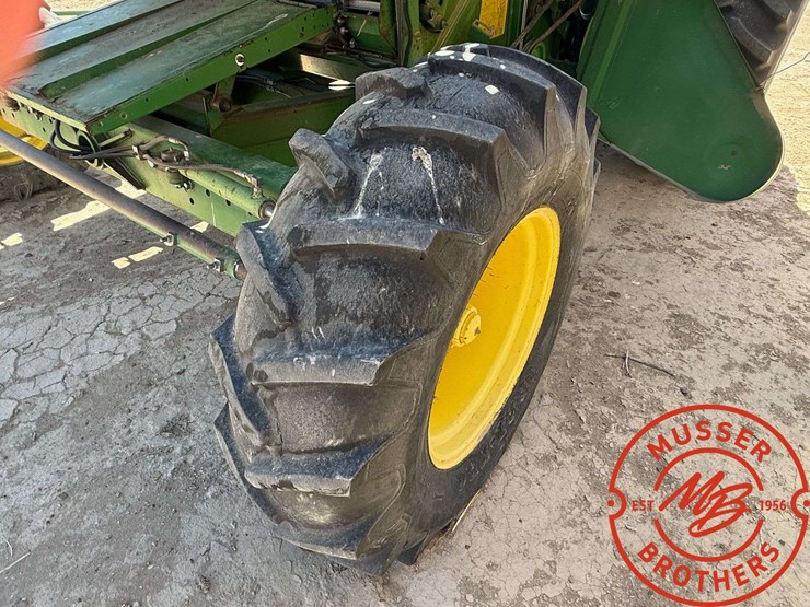 1992-john-deere-9500-image-18