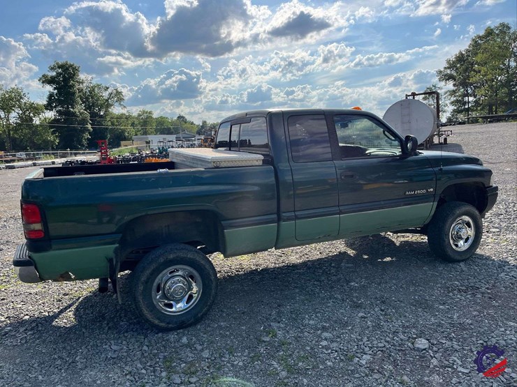 1999-dodge-ram-2500-image-3