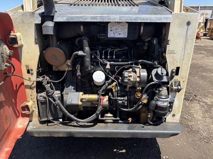 2016-bobcat-t590-image-30