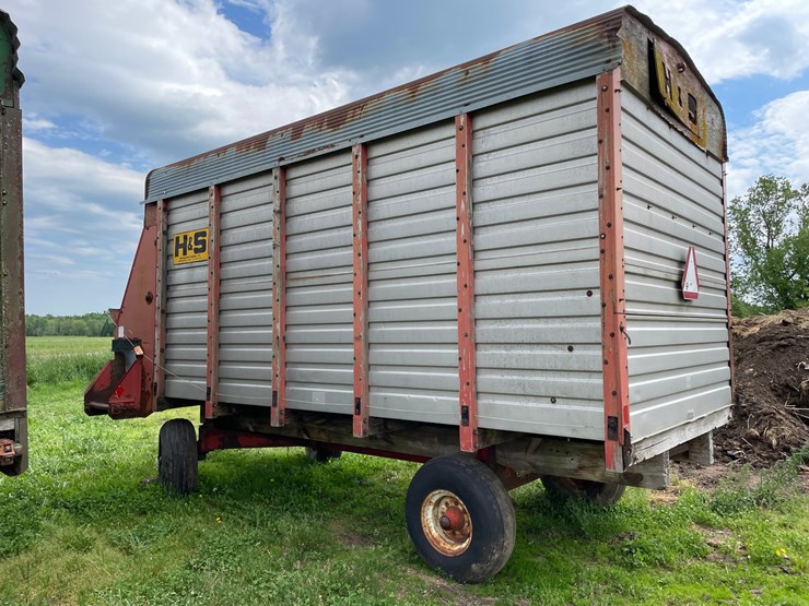 #220-•-h+s-super-7+4-chopper-box-(ringle,-wi)-image-8