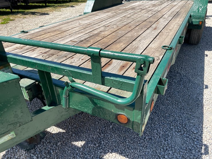 #452-•-2018-load-trail-20'-tandem-axle-trailer-20'-flatbed-trailer-(has-mn-title)-(helenville,wi)-image-12