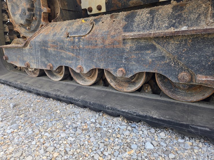 2020-bobcat-t770-image-58