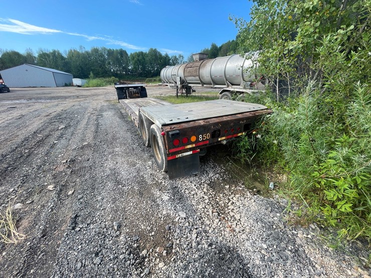 #426-•-1999-landoll-semi-trailer-(has-wi-title)-(denmark,-wi)-image-42