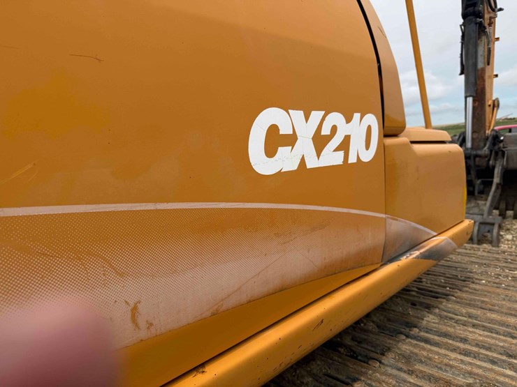2003-case-cx210-image-16