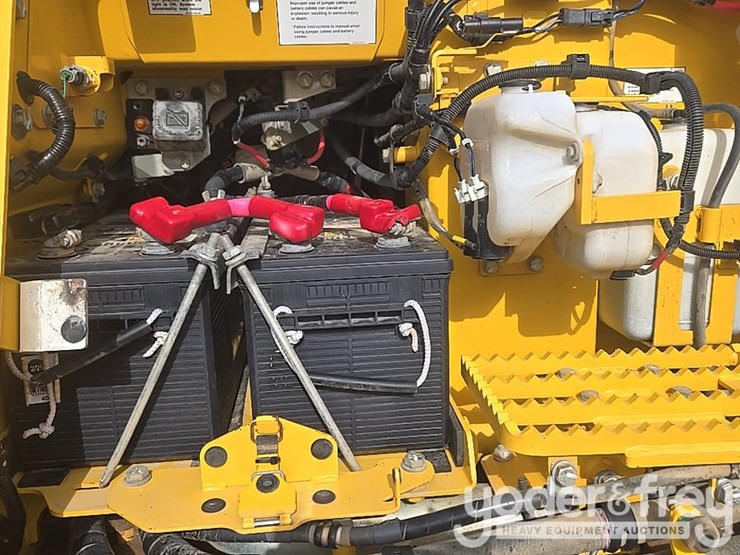 2022-komatsu-d61px-24-image-30