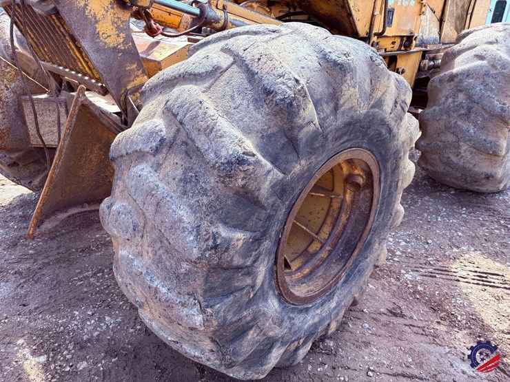 1993-deere-548e-image-10