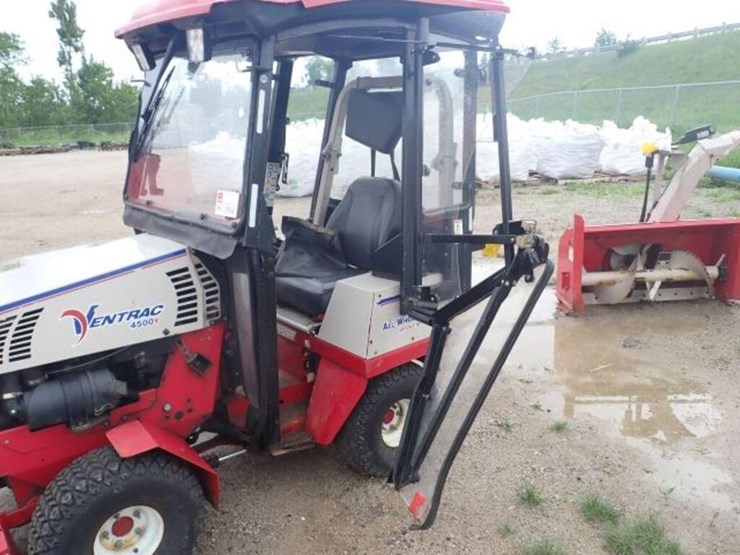 2014-ventrac-4200-image-18