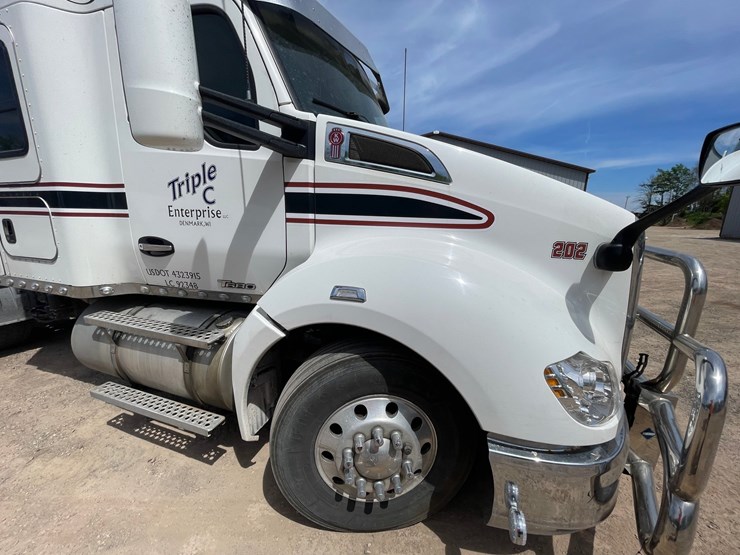 2016-kenworth-t680-image-48