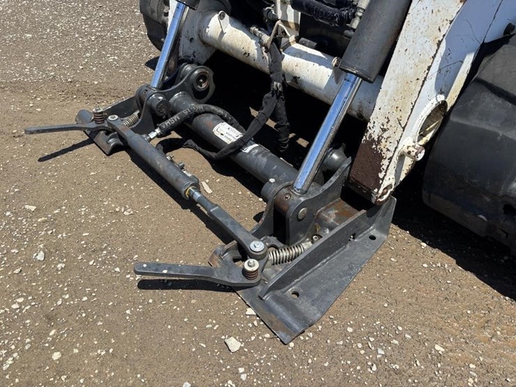 2019-bobcat-t595-image-9