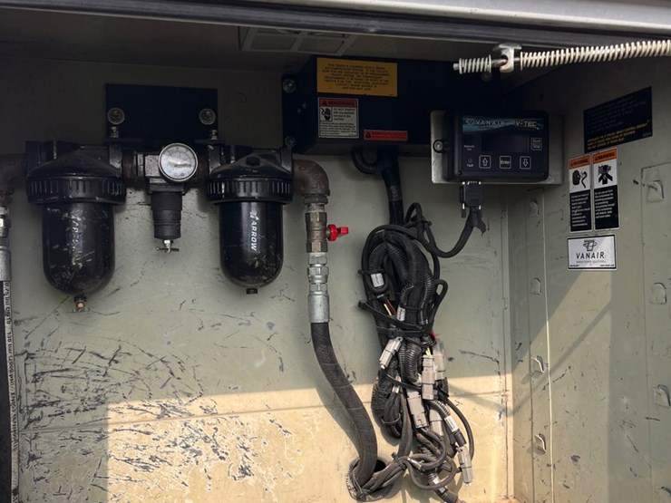 2015-ford-f550-image-11