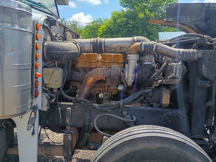 1998-peterbilt-379-image-28