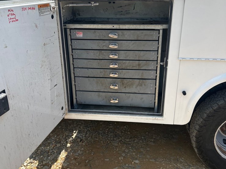 2019-ford-f350-image-13