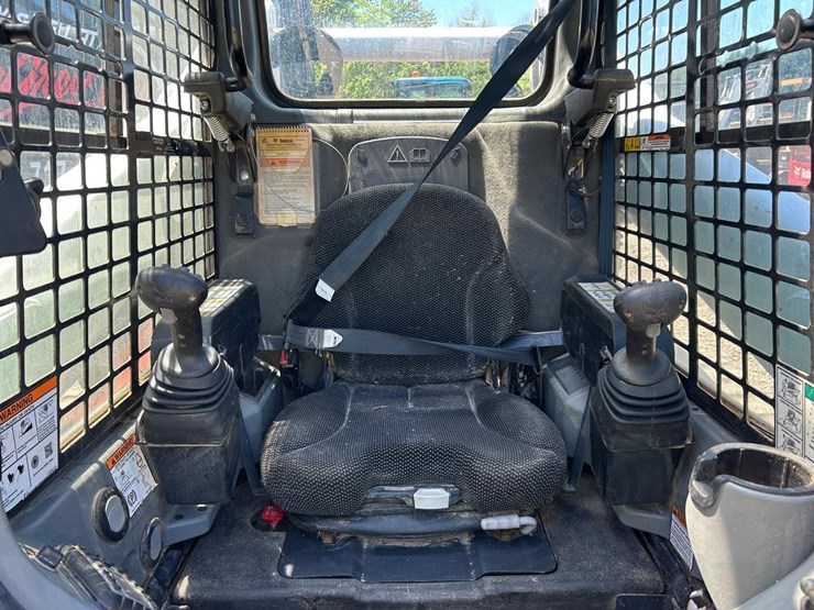 2022-bobcat-t770-image-19
