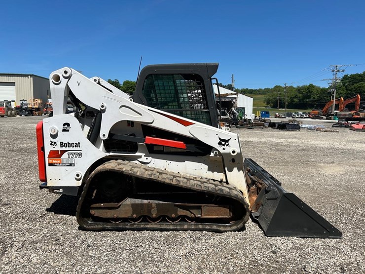 2021-bobcat-t770-image-5