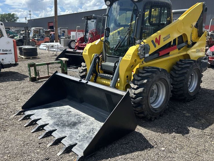 2022-wacker-neuson-sw32-image-1