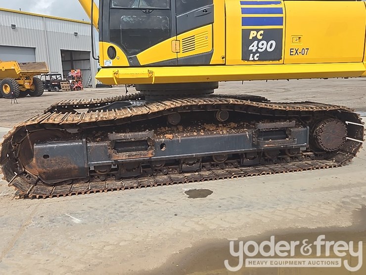 2023-komatsu-pc490-lc-10-image-10