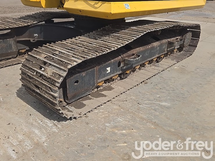 2017-komatsu-pc210-lc-11-image-9
