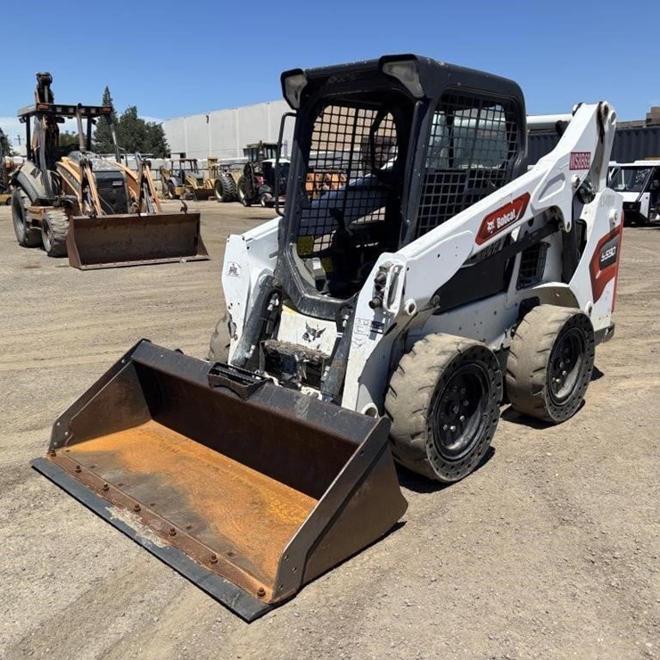 2021 BOBCAT S590
